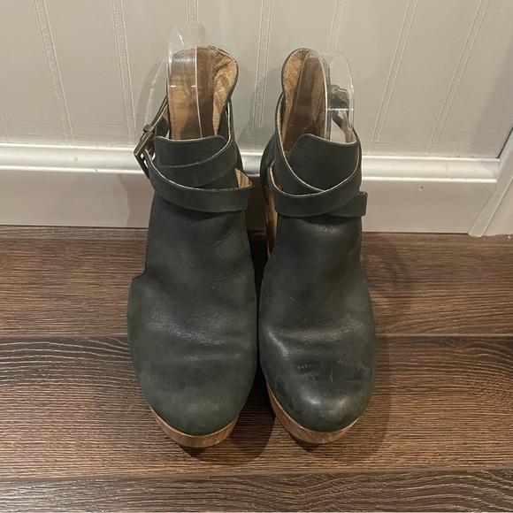 Free People Cedar Clog Ankle Strap in Black Suede Bohemian Wood Clog 36/6 - Picture 2 of 15